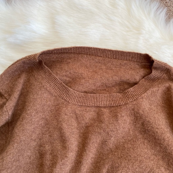 J Crew Sweater - Picture 3 of 3